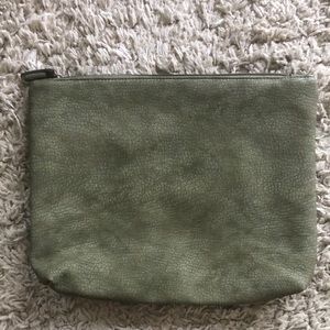 FREE PEOPLE portfolio vegan clutch